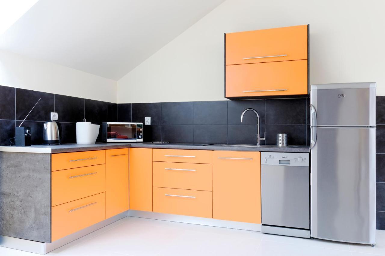 Modern Apartment In Jawiszowice Экстерьер фото